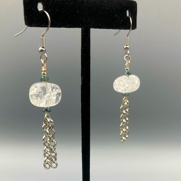 Clear Crackle Bead Earrings with Tassle - Picture 2 of 5
